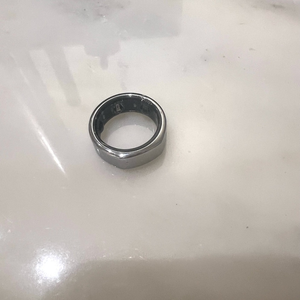 Oura gen 3 ring, silver, size 8